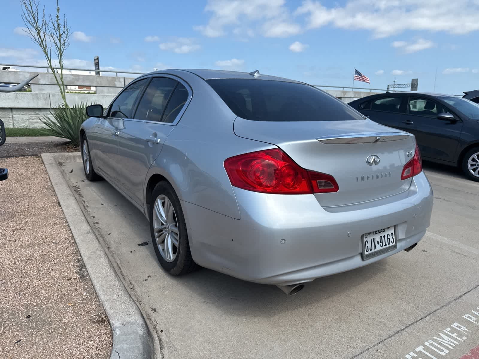 2010 INFINITI G37 Journey 8