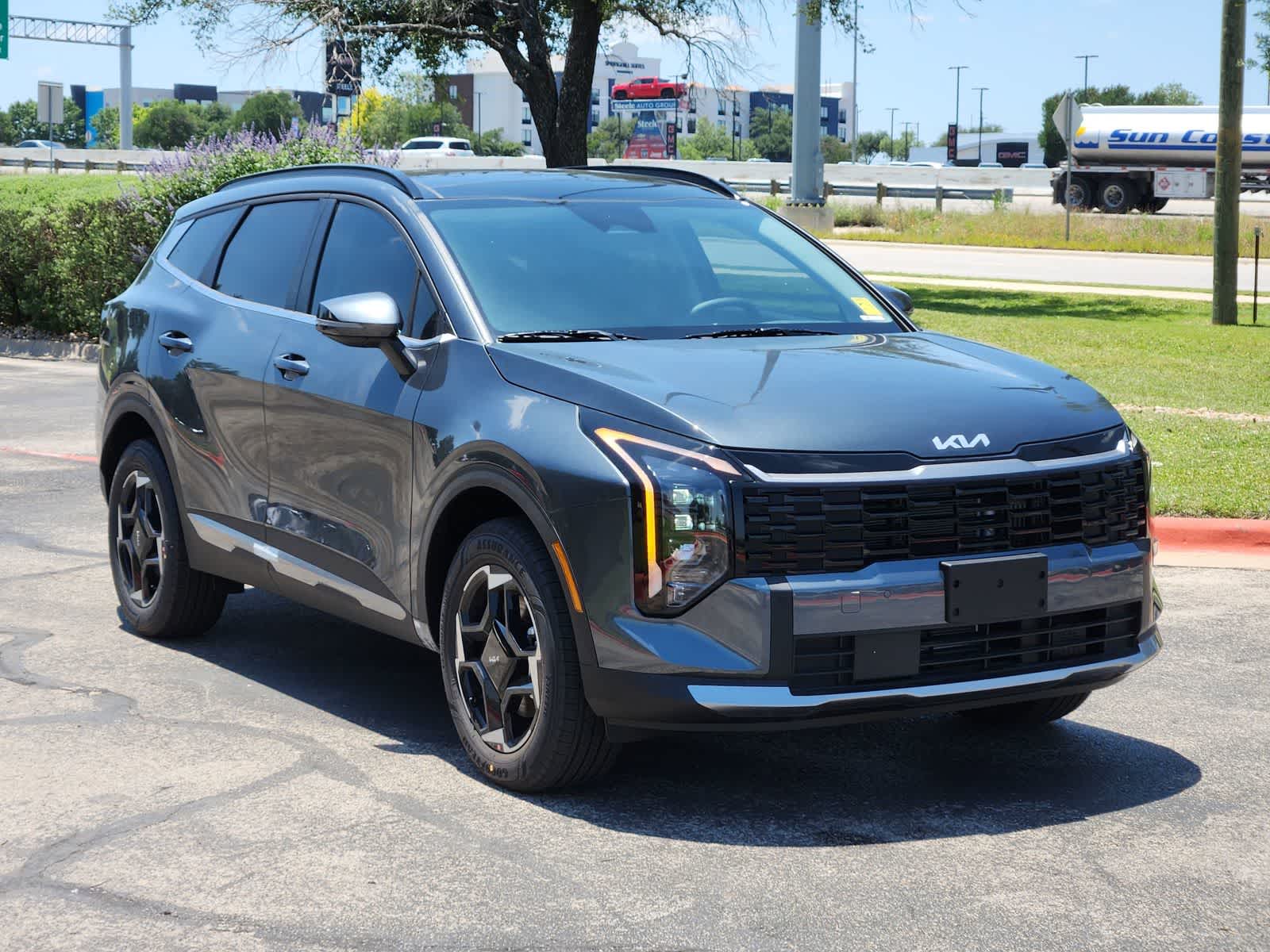 Thumbnail: 2026 Kia Sportage - 3