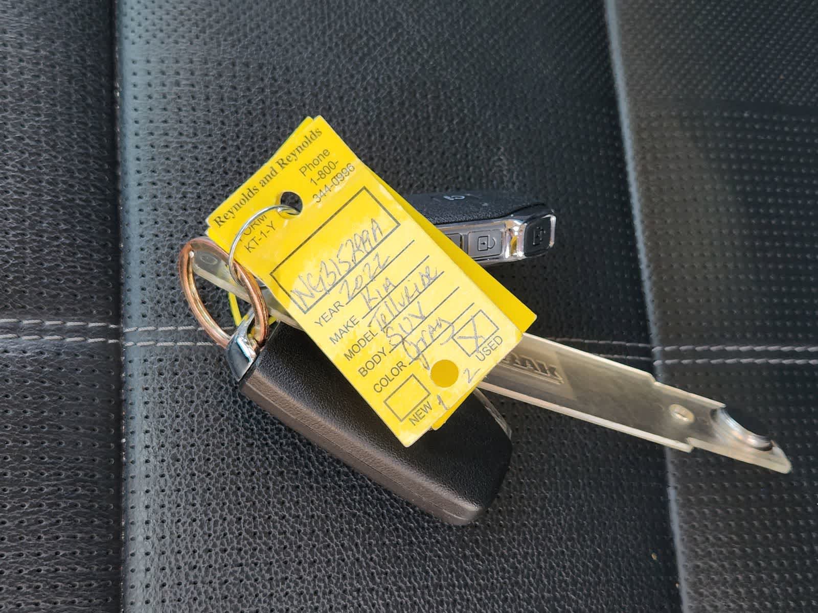 Thumbnail: 2022 Kia Telluride - 35