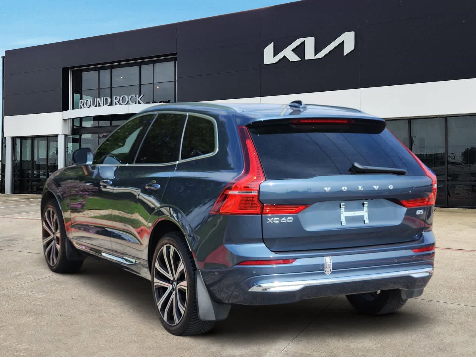 Thumbnail: 2023 Volvo XC60 - 4