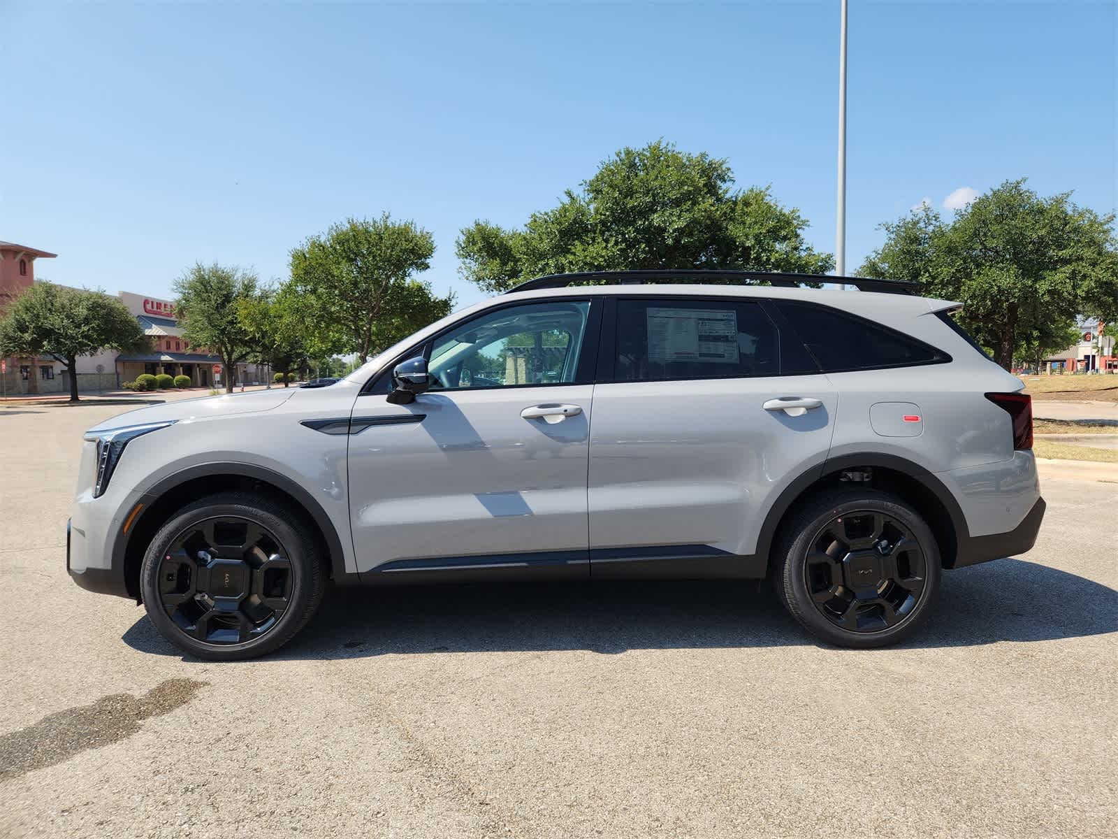 2026 Kia Sorento X-Line SX photo 4