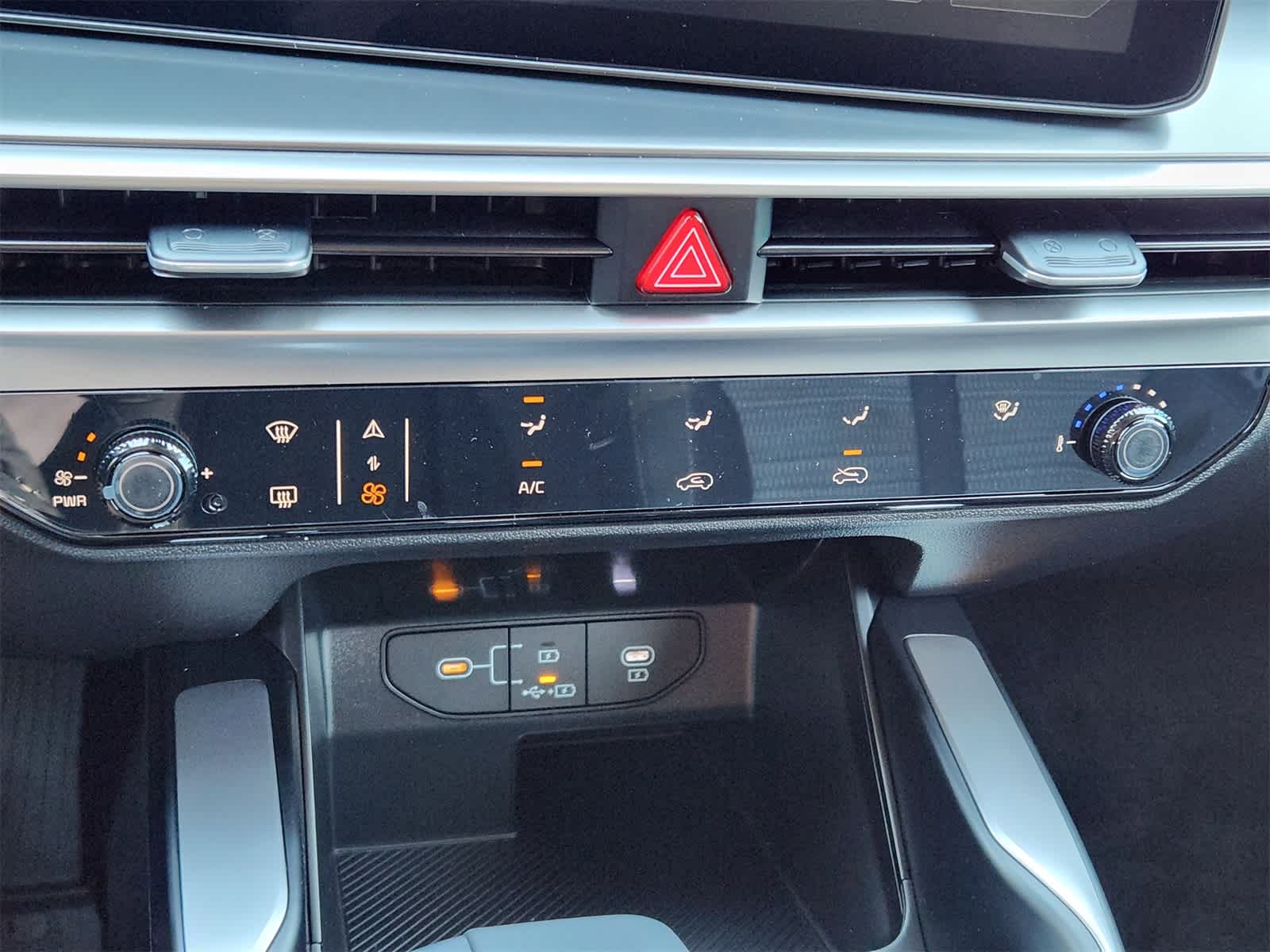 Thumbnail: 2026 Kia Sorento - 17