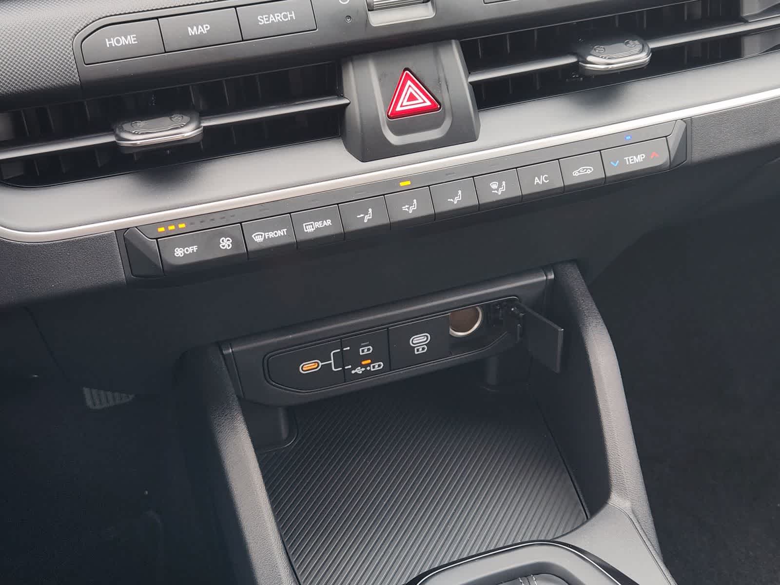 2026 Kia K4 LXS - Photo 16