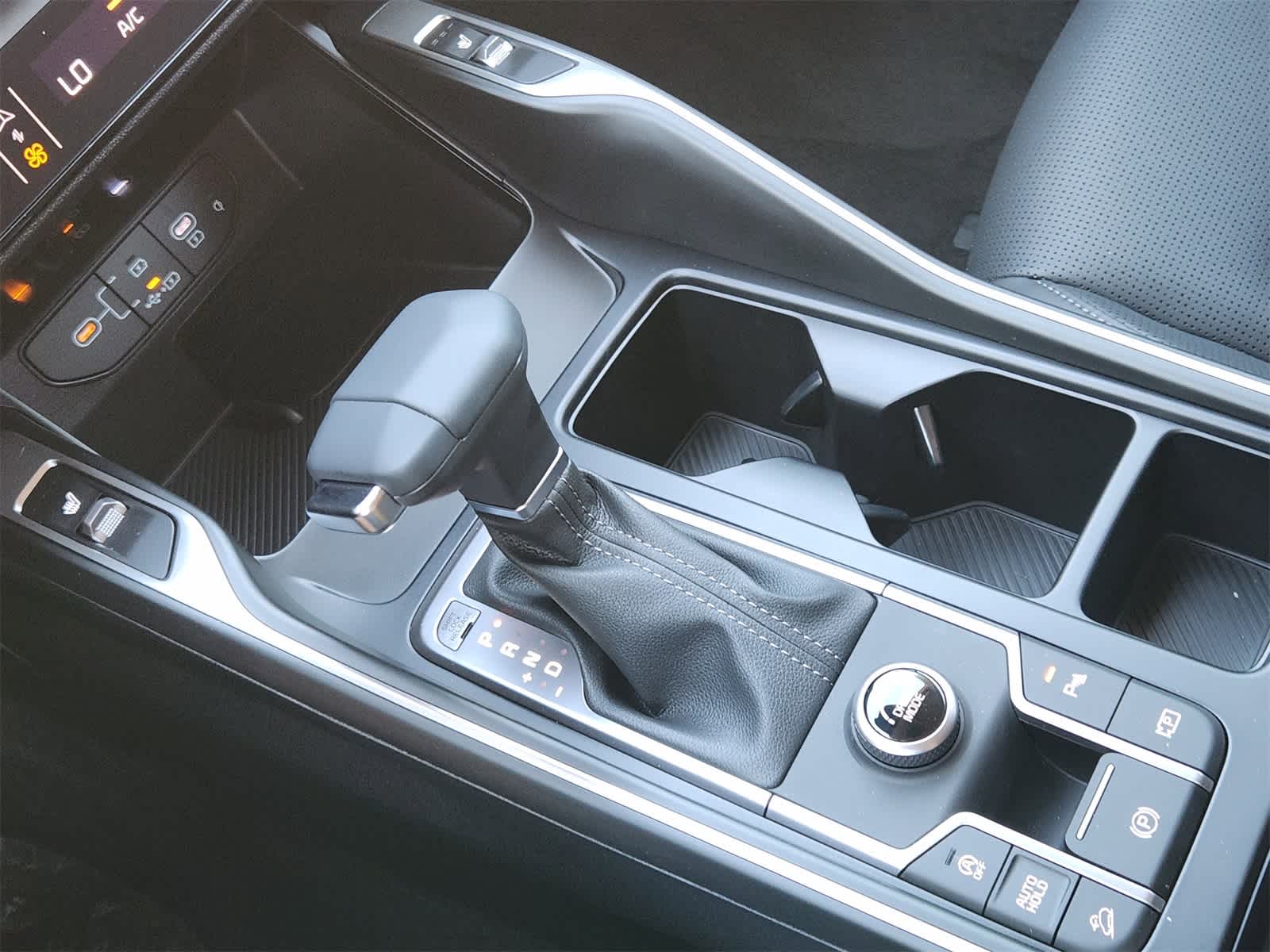 Thumbnail: 2026 Kia Sorento - 18