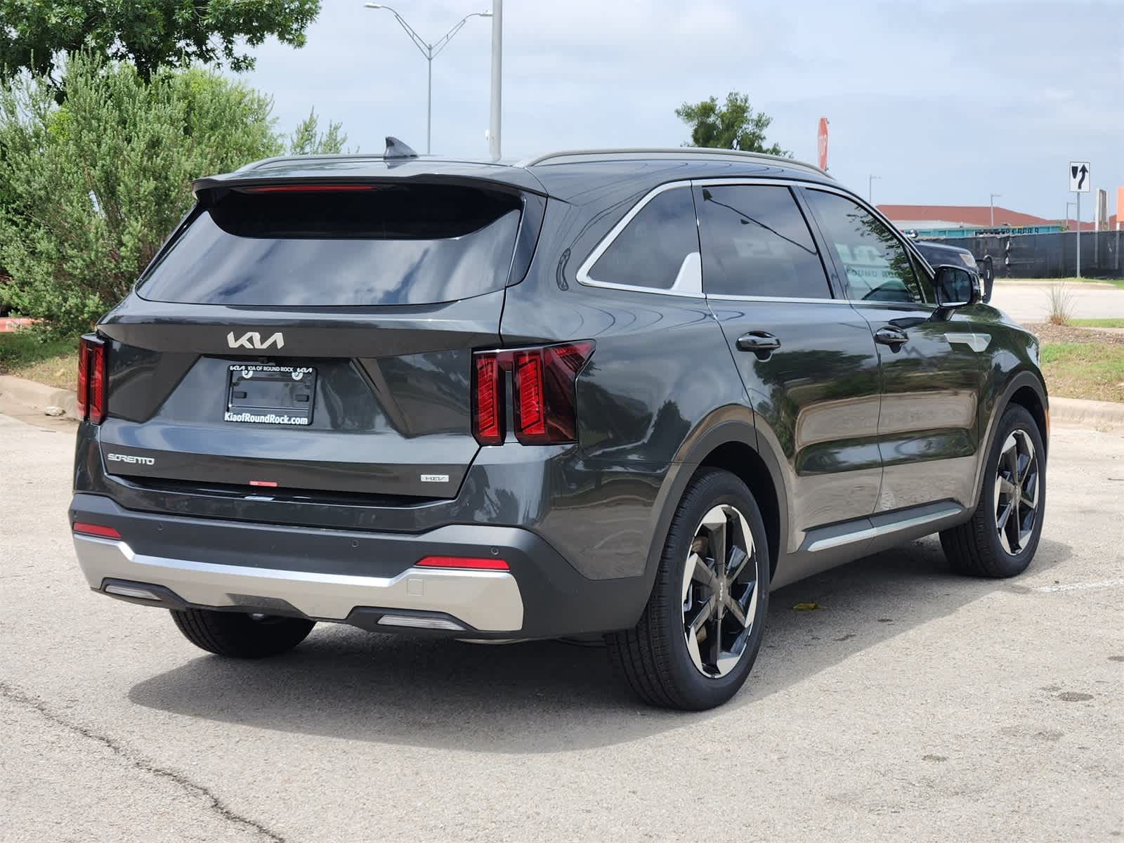 Thumbnail: 2025 Kia Sorento - 4