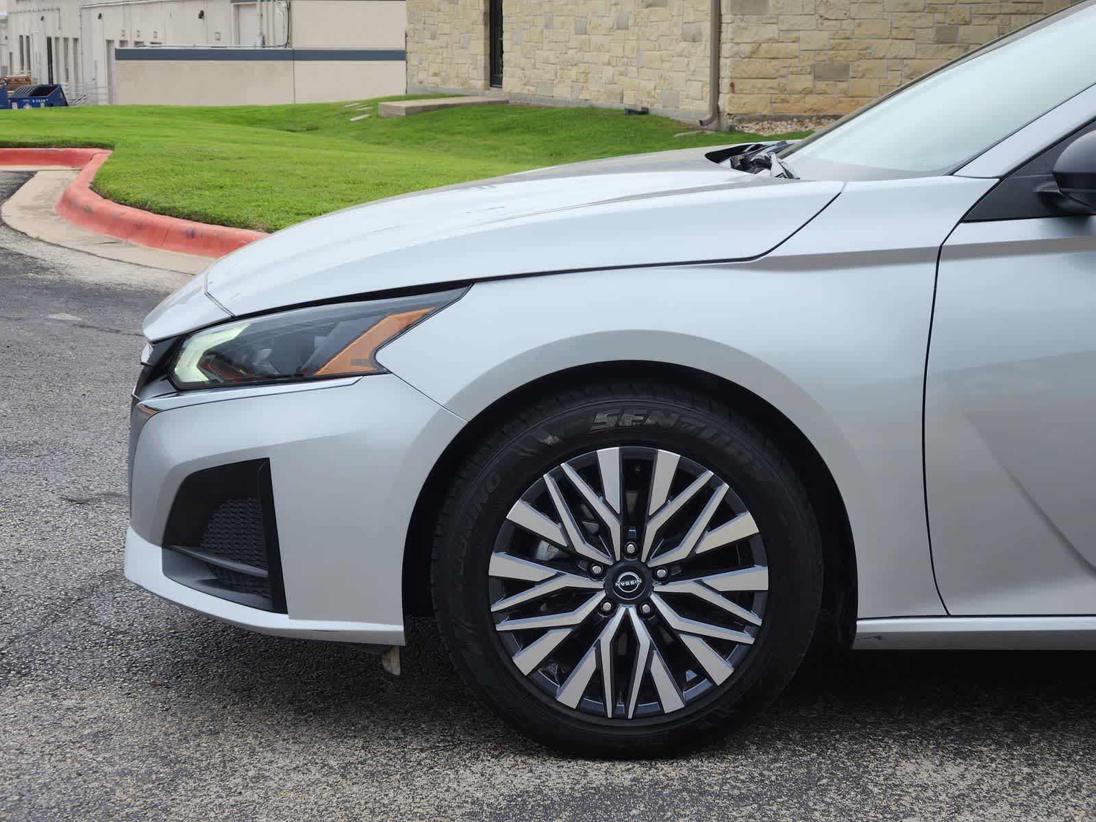 Thumbnail: 2024 Nissan Altima - 8