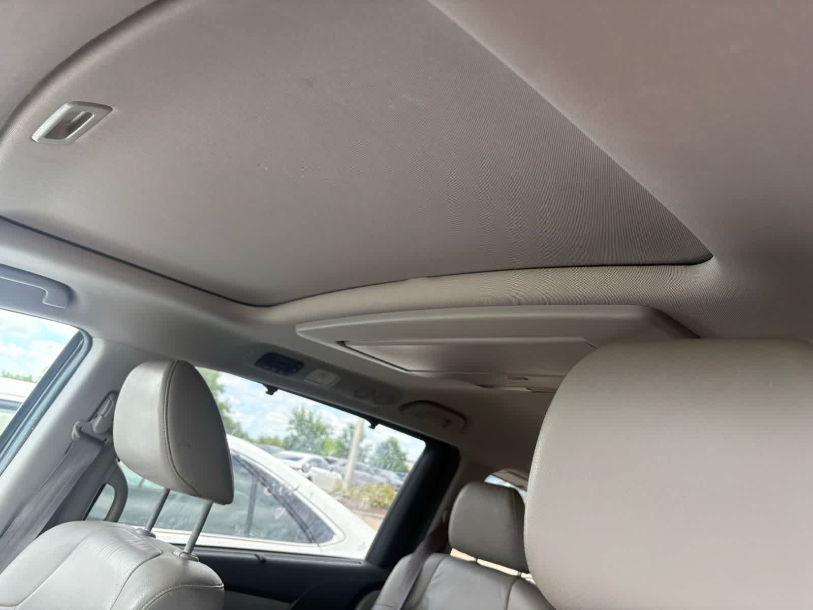 Thumbnail: 2013 Honda Odyssey - 9