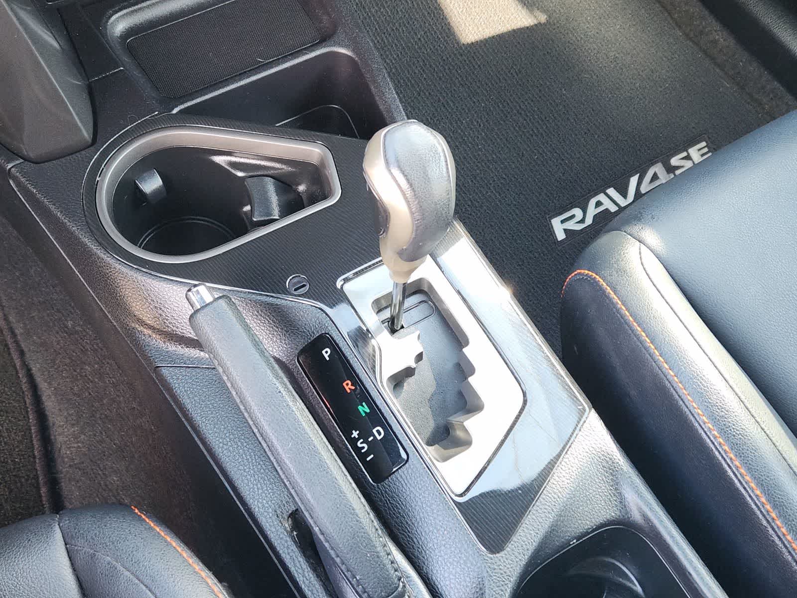 Thumbnail: 2017 Toyota RAV4 - 17