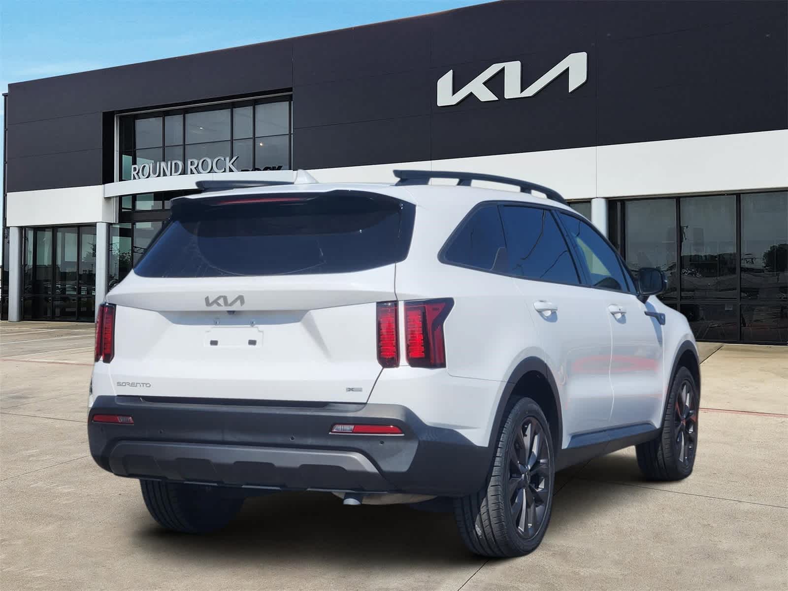Thumbnail: 2023 Kia Sorento - 5