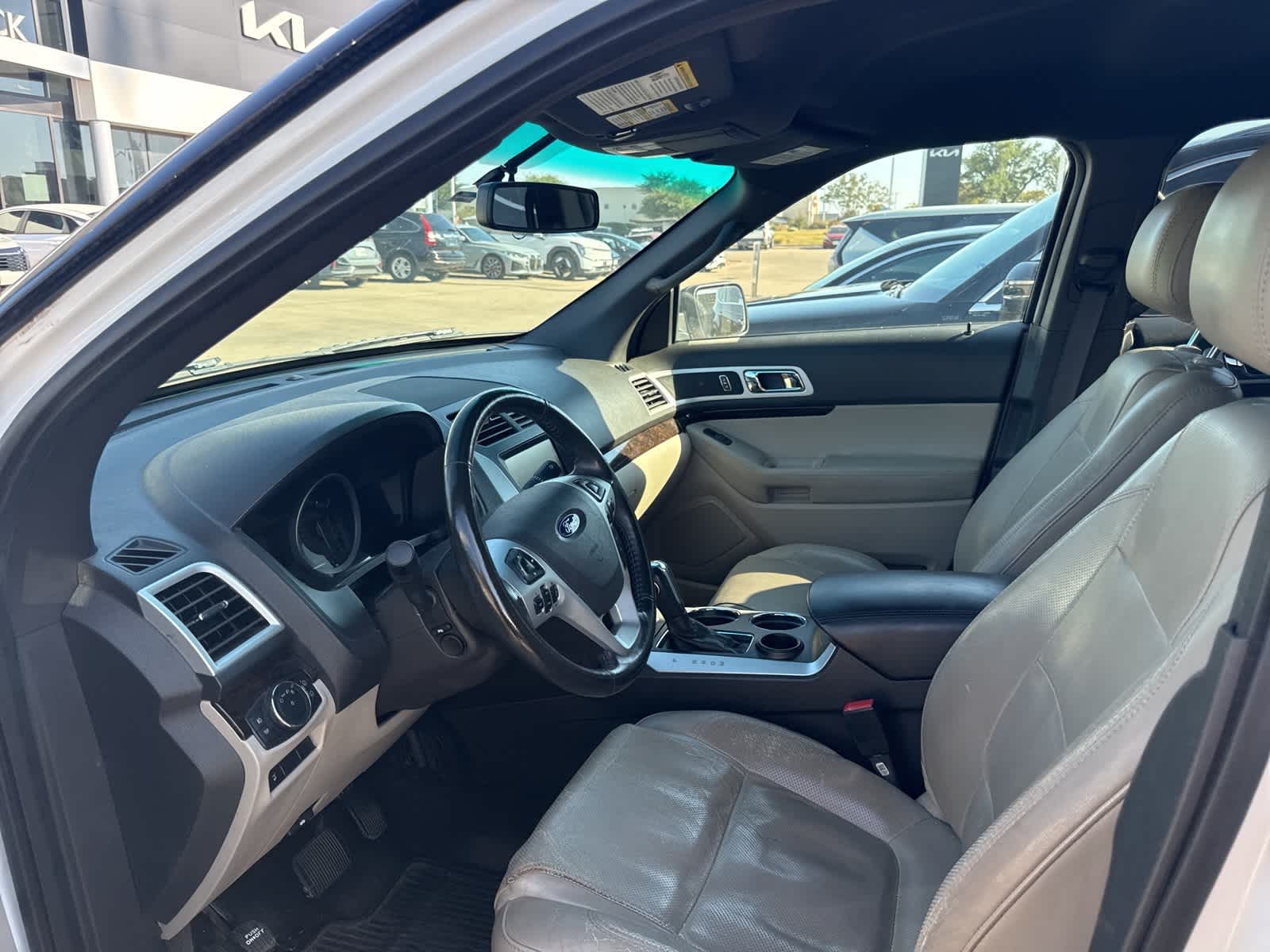 2013 Ford Explorer Limited photo 3