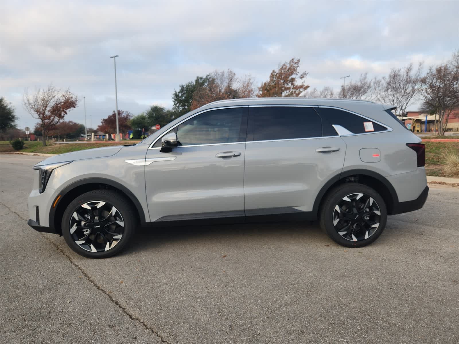 Thumbnail: 2026 Kia Sorento - 4