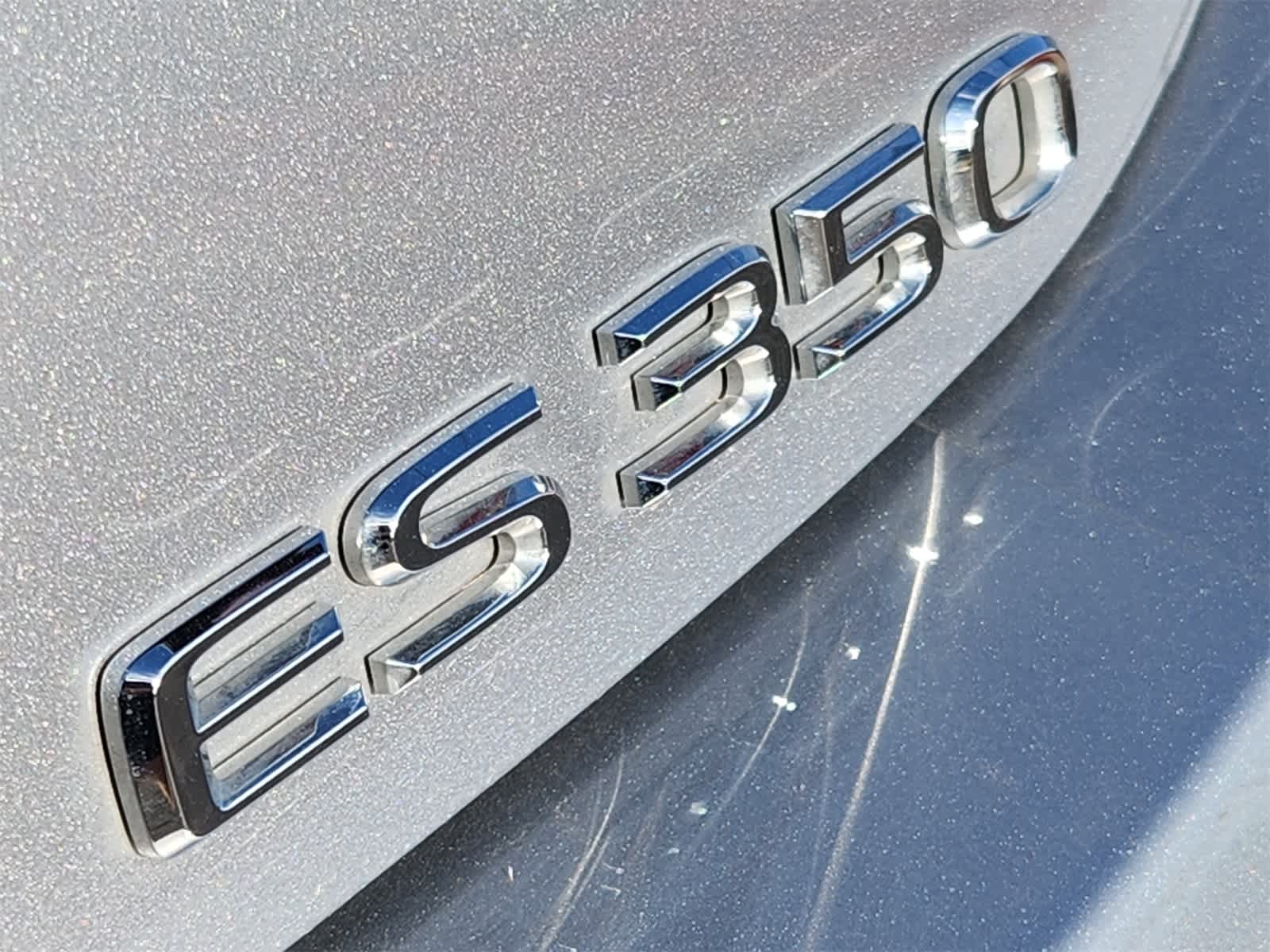 Thumbnail: 2024 Lexus ES - 11