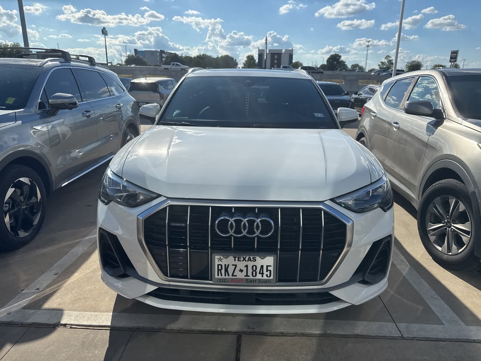 Thumbnail: 2022 Audi Q3 - 2