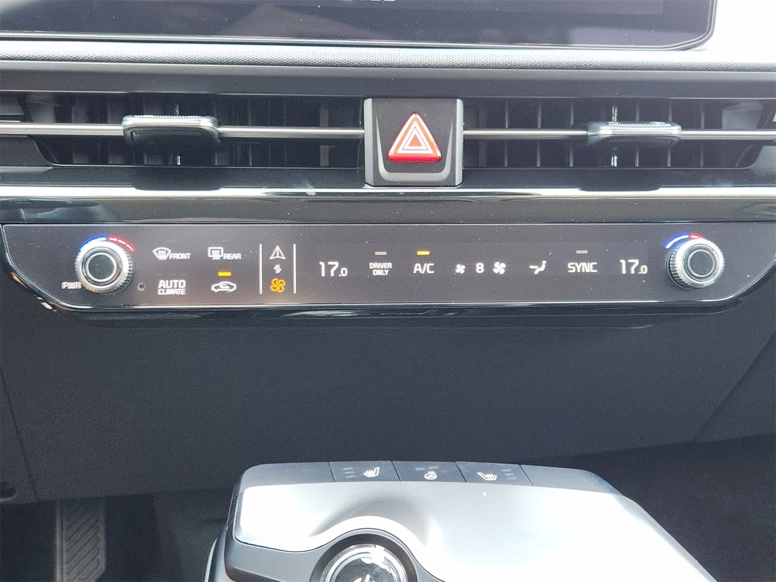 Thumbnail: 2025 Kia EV6 - 16