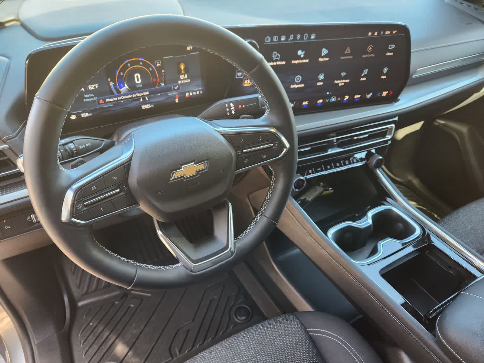 Thumbnail: 2024 Chevrolet Traverse - 2