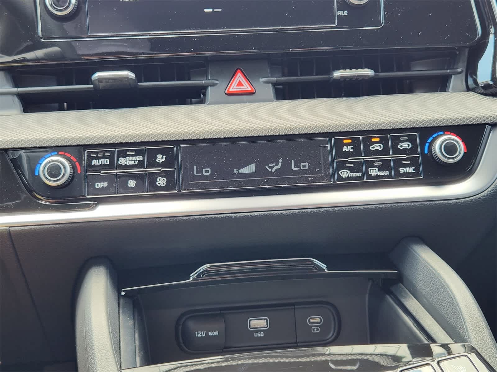 Thumbnail: 2025 Kia Sportage - 17