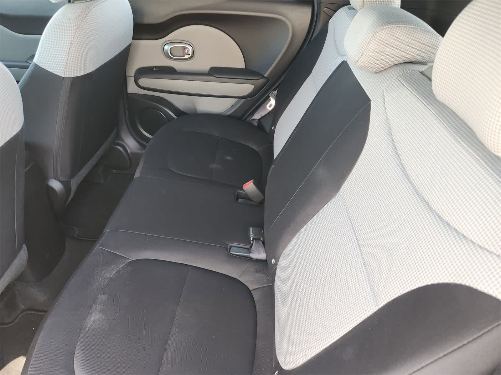 Thumbnail: 2017 Kia Soul - 23