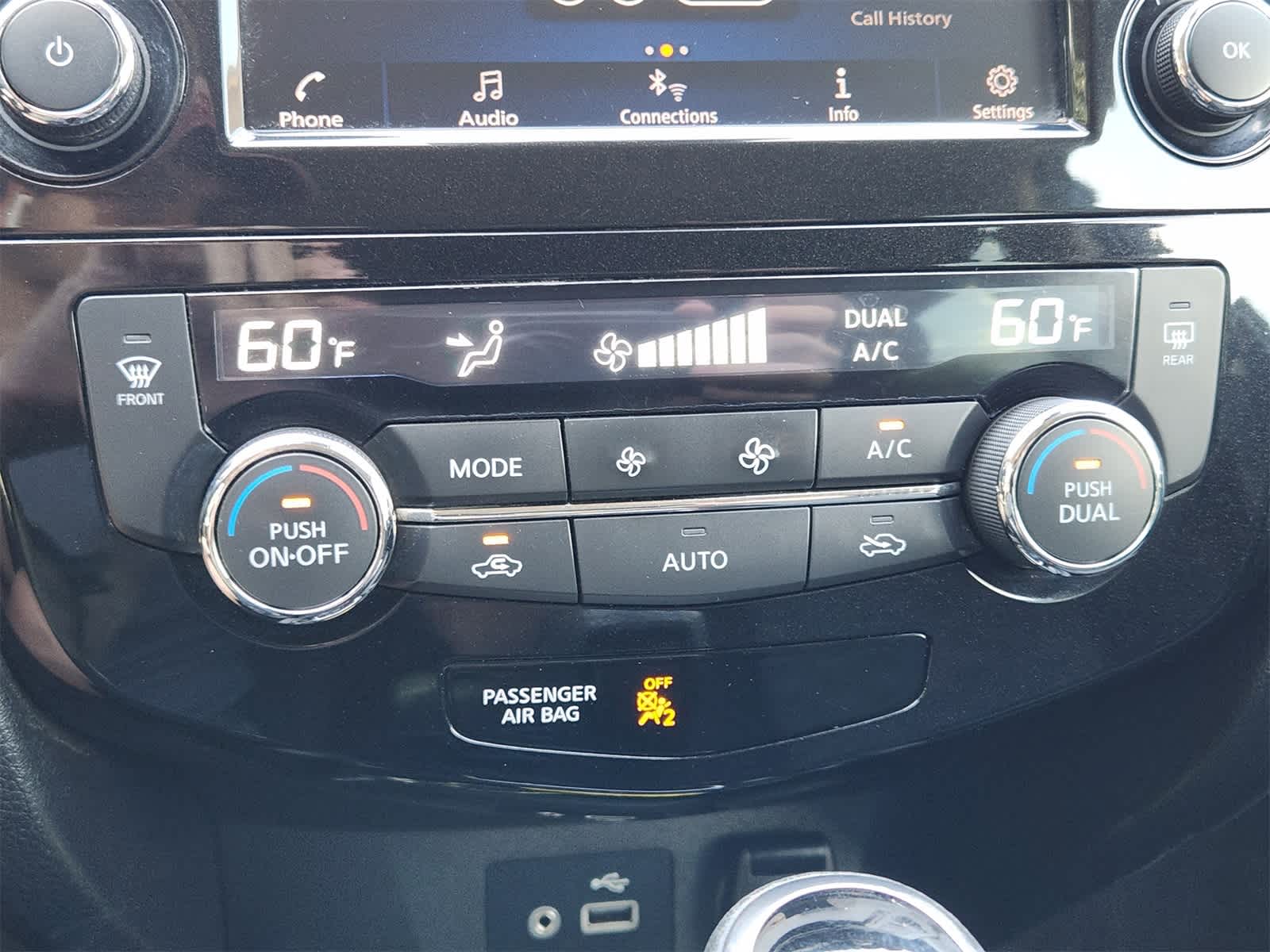 Thumbnail: 2019 Nissan Rogue Sport - 17