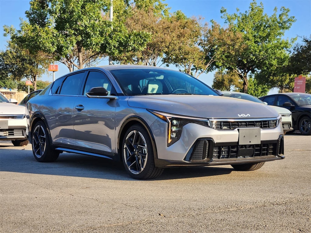 New 2025 Kia K4 GT-Line Sedan