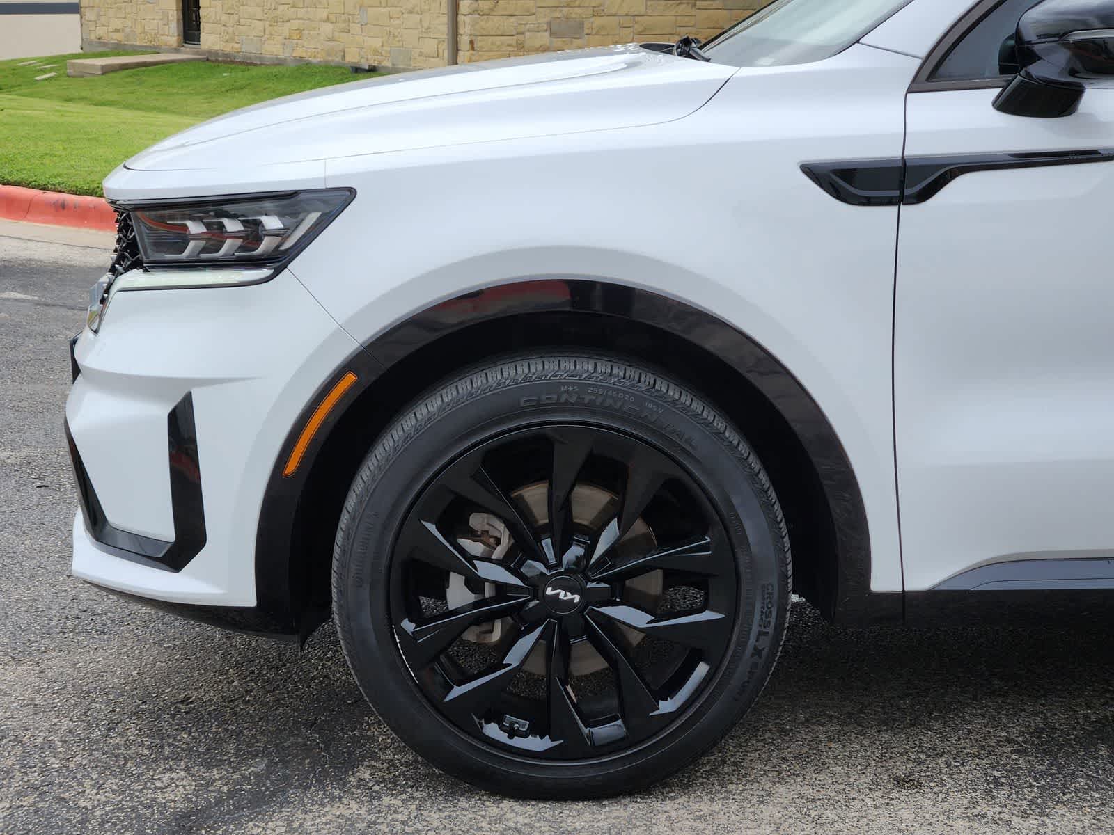 Thumbnail: 2022 Kia Sorento - 8