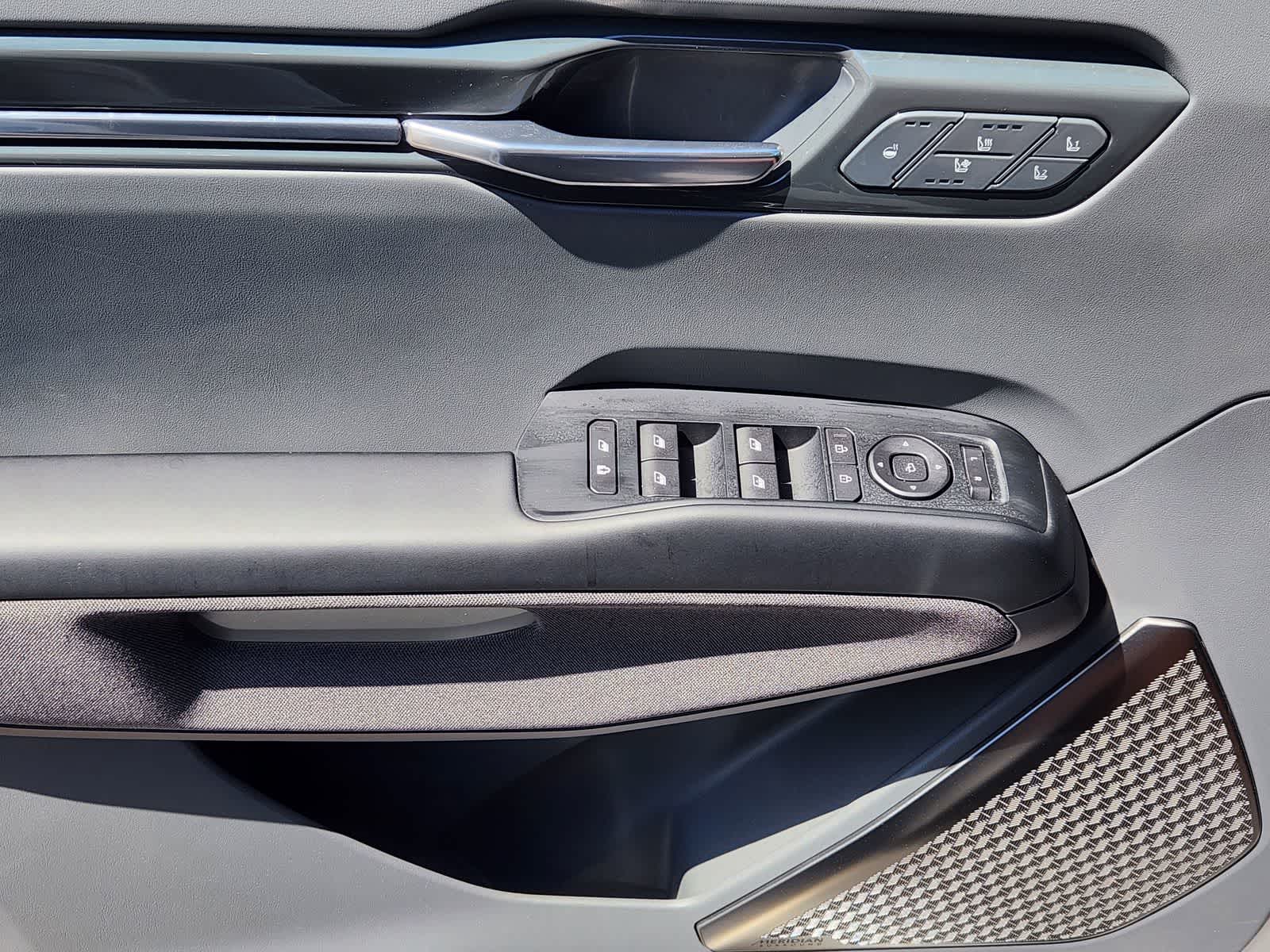 Thumbnail: 2026 Kia EV9 - 19