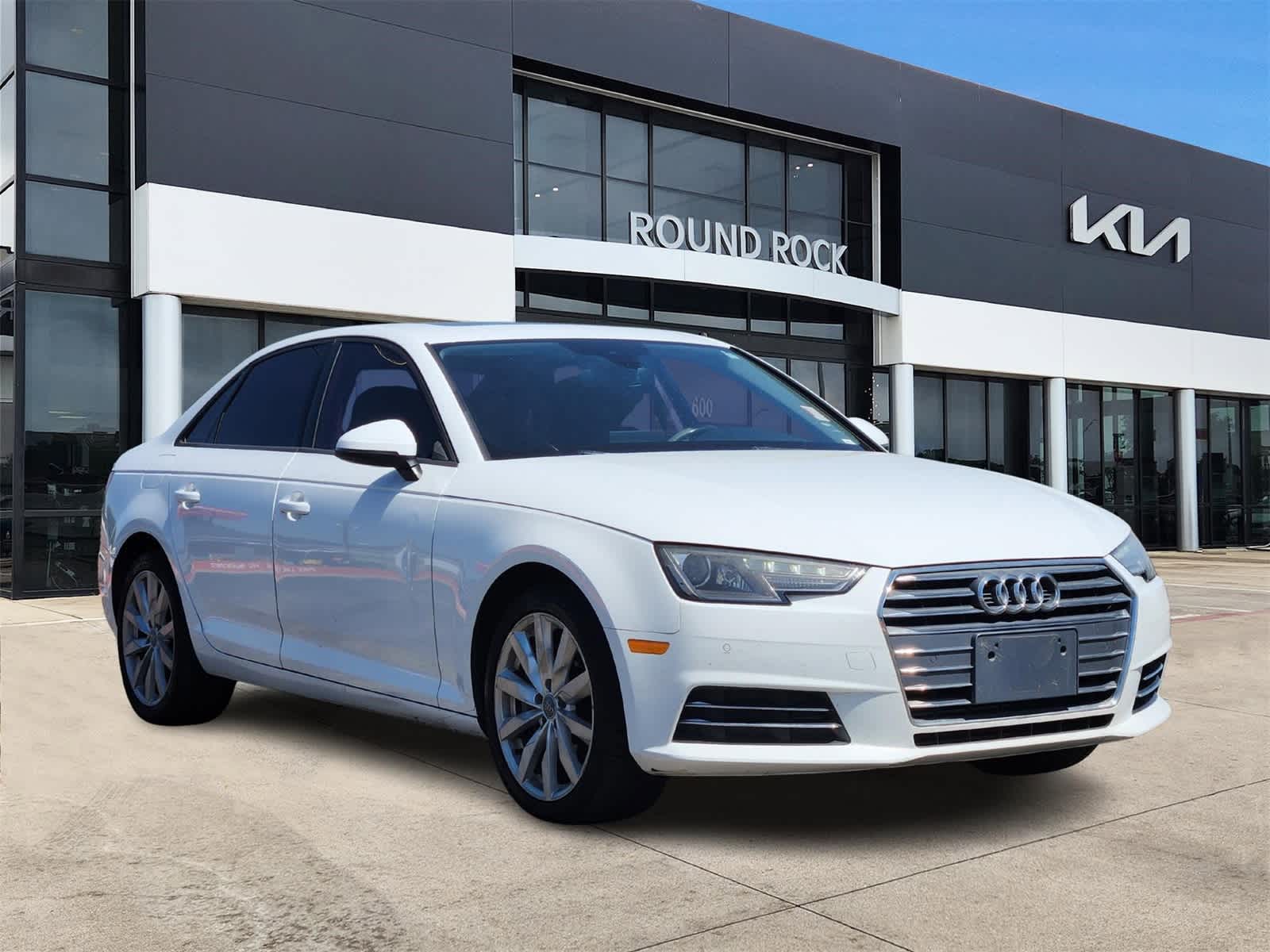 2017 Audi A4 2.0T Premium photo 3
