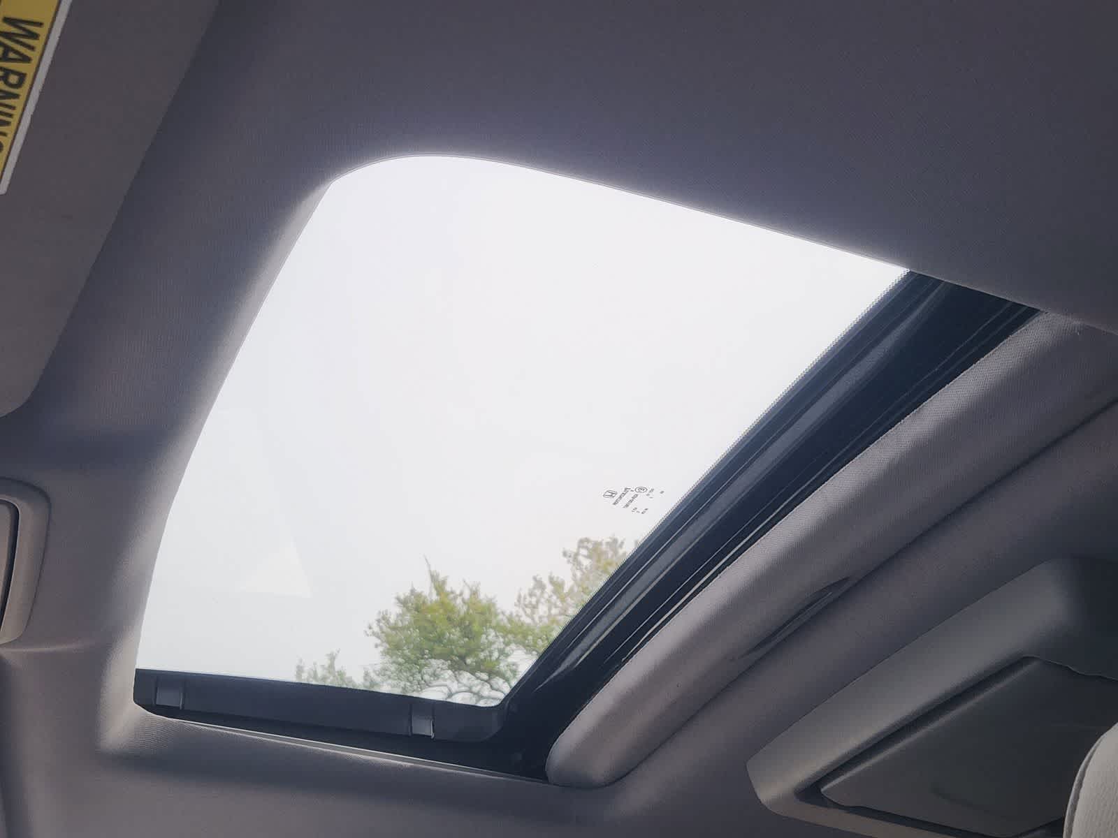 Thumbnail: 2019 Honda Odyssey - 24