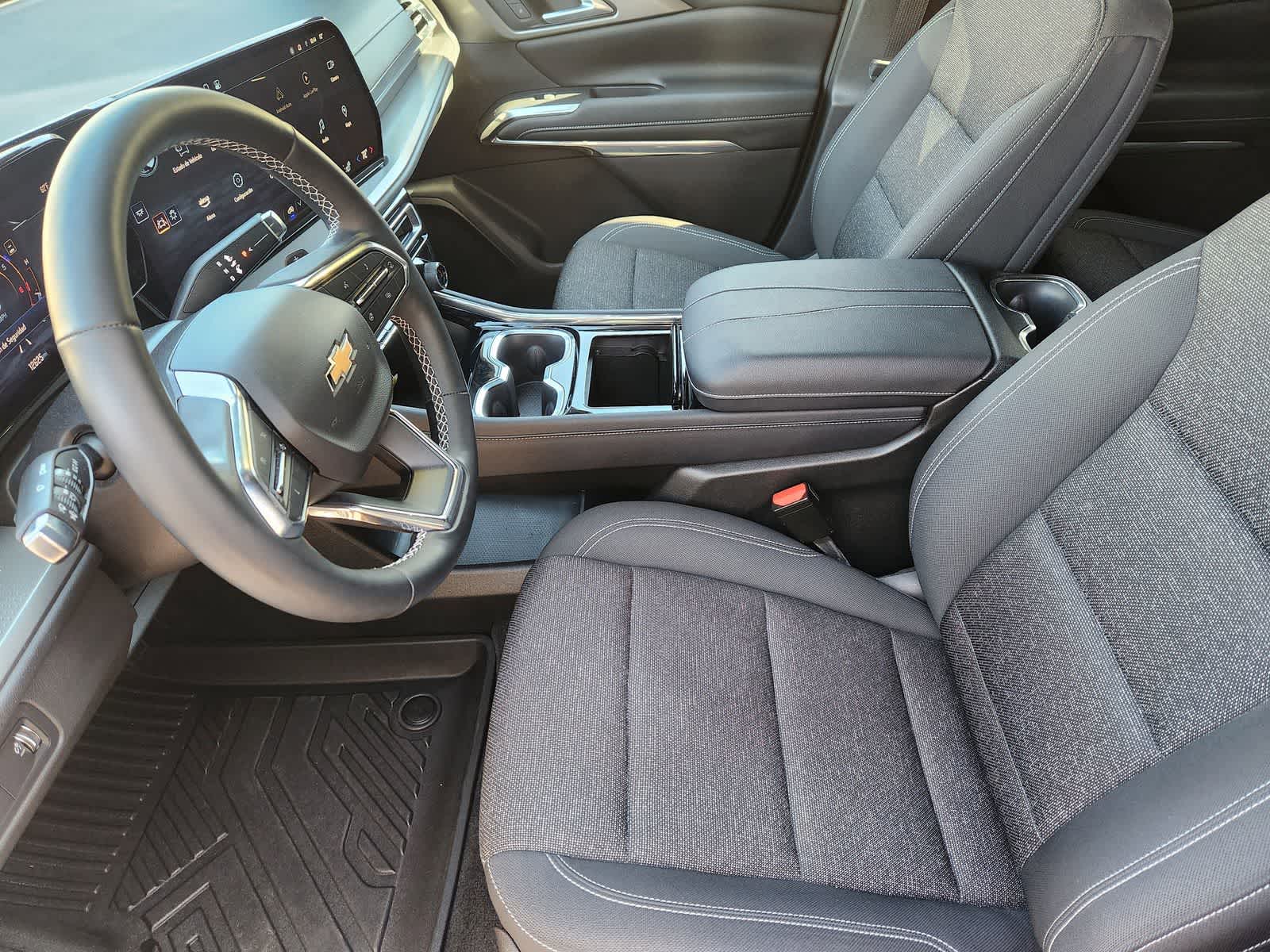 Thumbnail: 2024 Chevrolet Traverse - 12