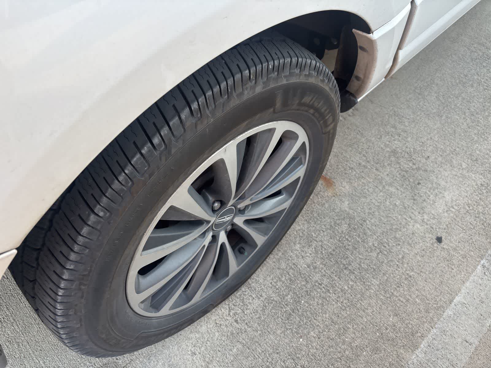 Thumbnail: 2016 Lincoln Navigator L - 11