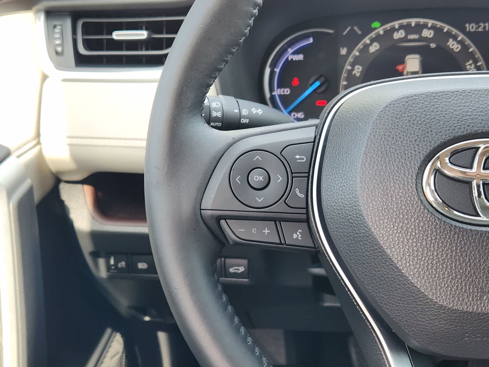 Thumbnail: 2019 Toyota RAV4 - 26