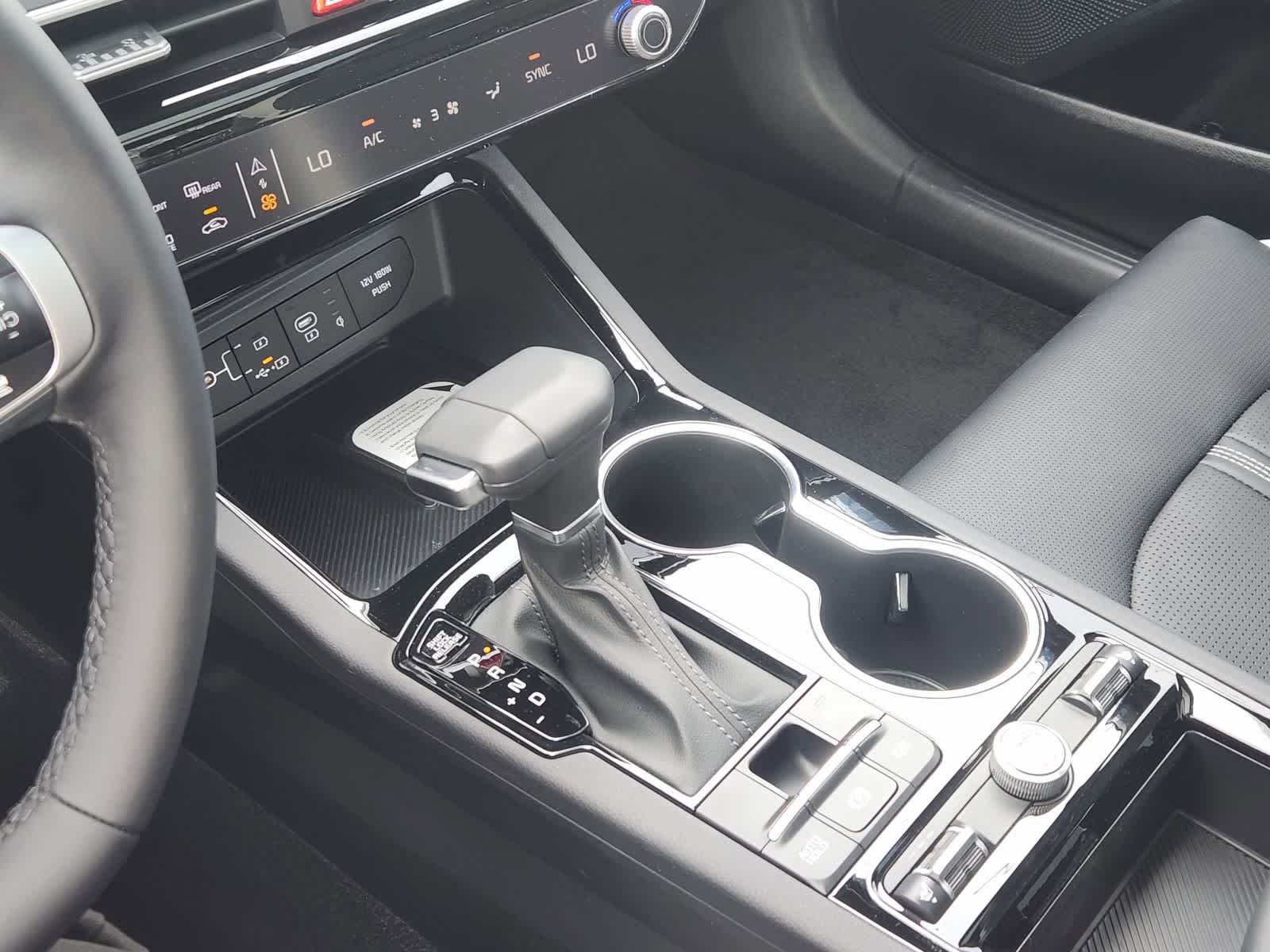 Thumbnail: 2026 Kia K5 - 18