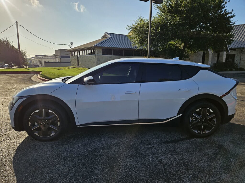 New 2026 Kia EV6 Light Long Range SUV