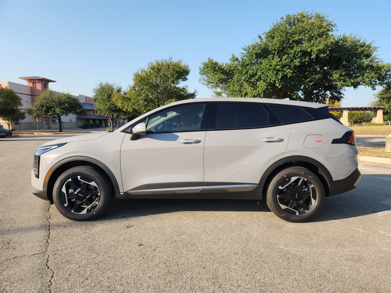 Thumbnail: 2026 Kia Sportage - 4