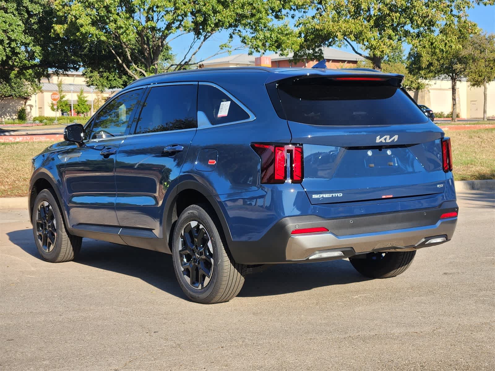 Thumbnail: 2026 Kia Sorento - 6