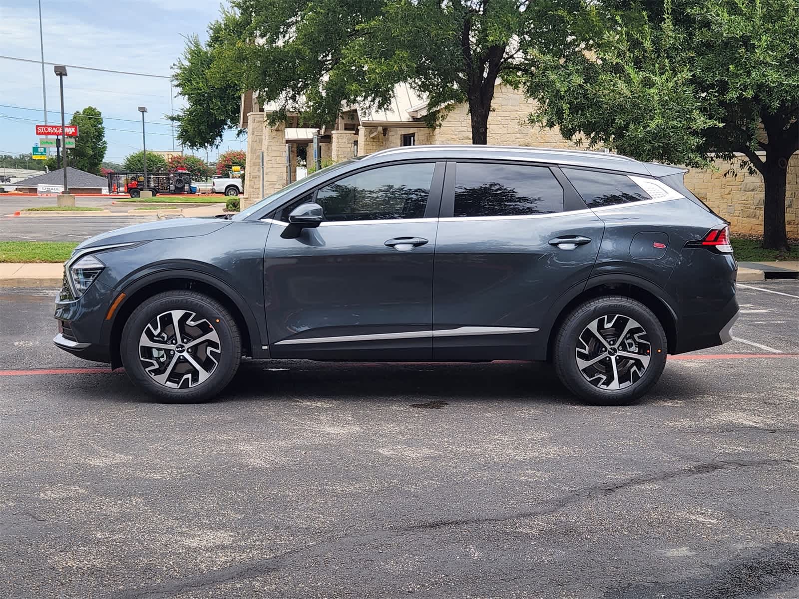 2025 Kia Sportage Hybrid EX photo 4