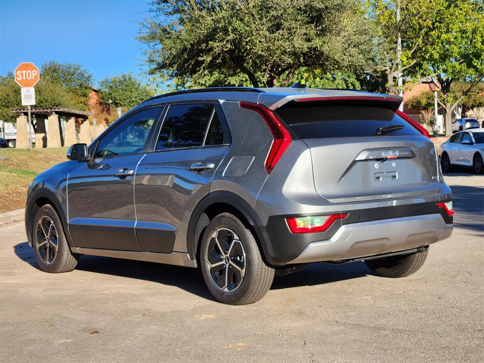 Thumbnail: 2026 Kia Niro - 6