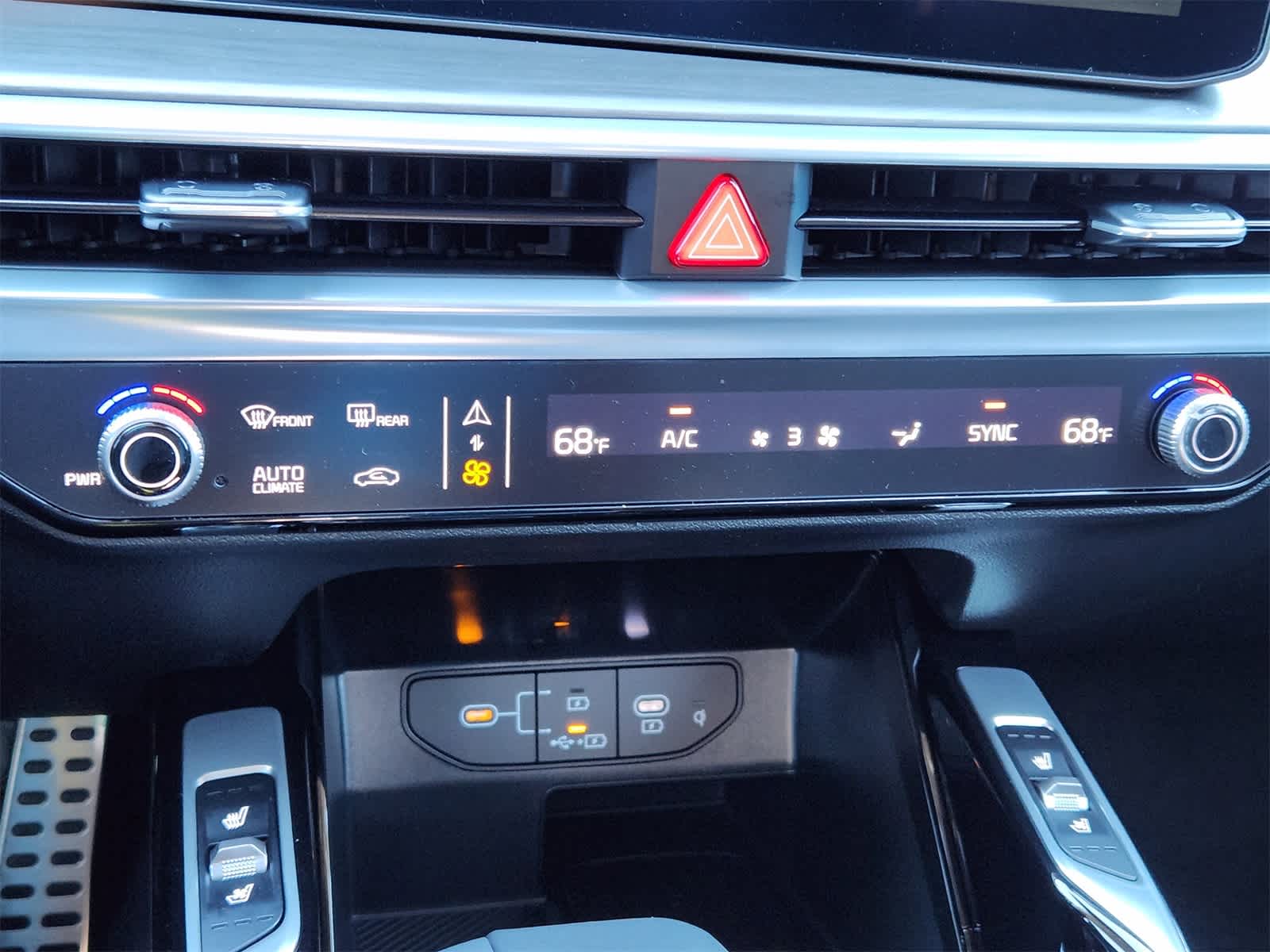 Thumbnail: 2026 Kia Sorento - 16