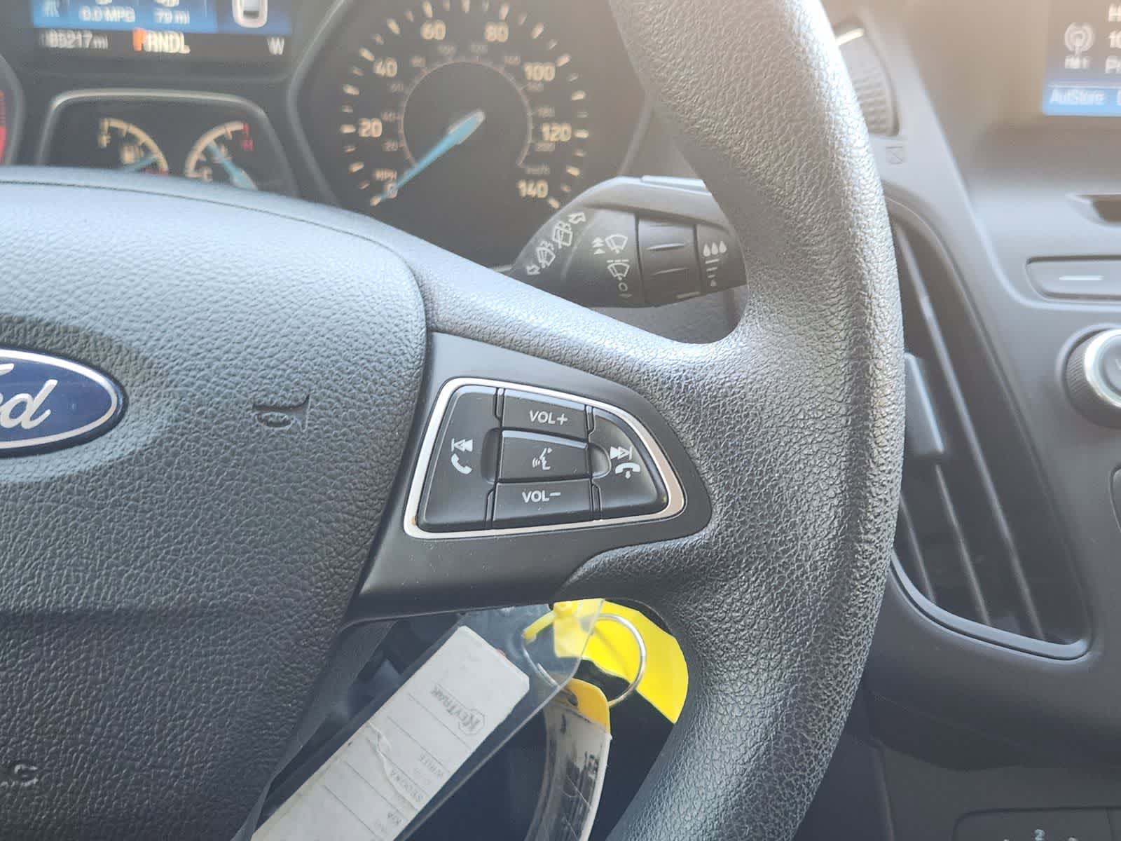 Thumbnail: 2015 Ford Focus - 28