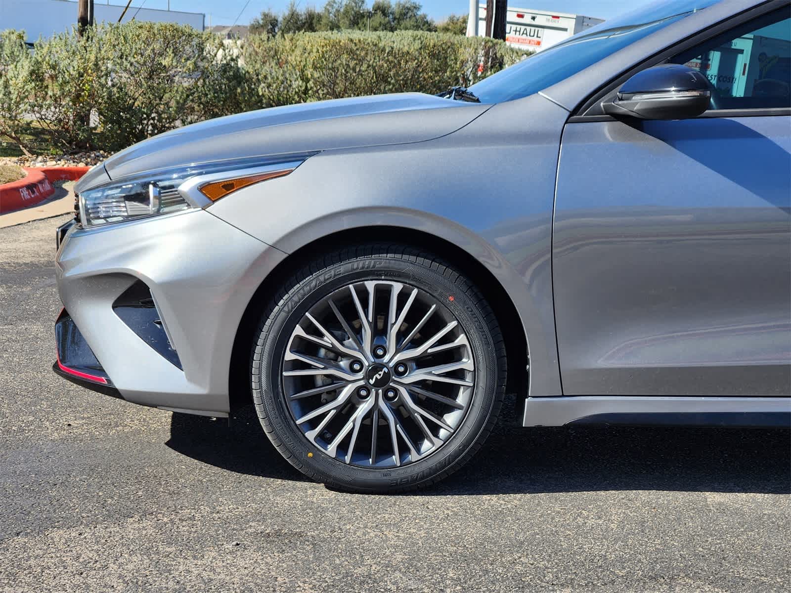 Thumbnail: 2022 Kia Forte - 9