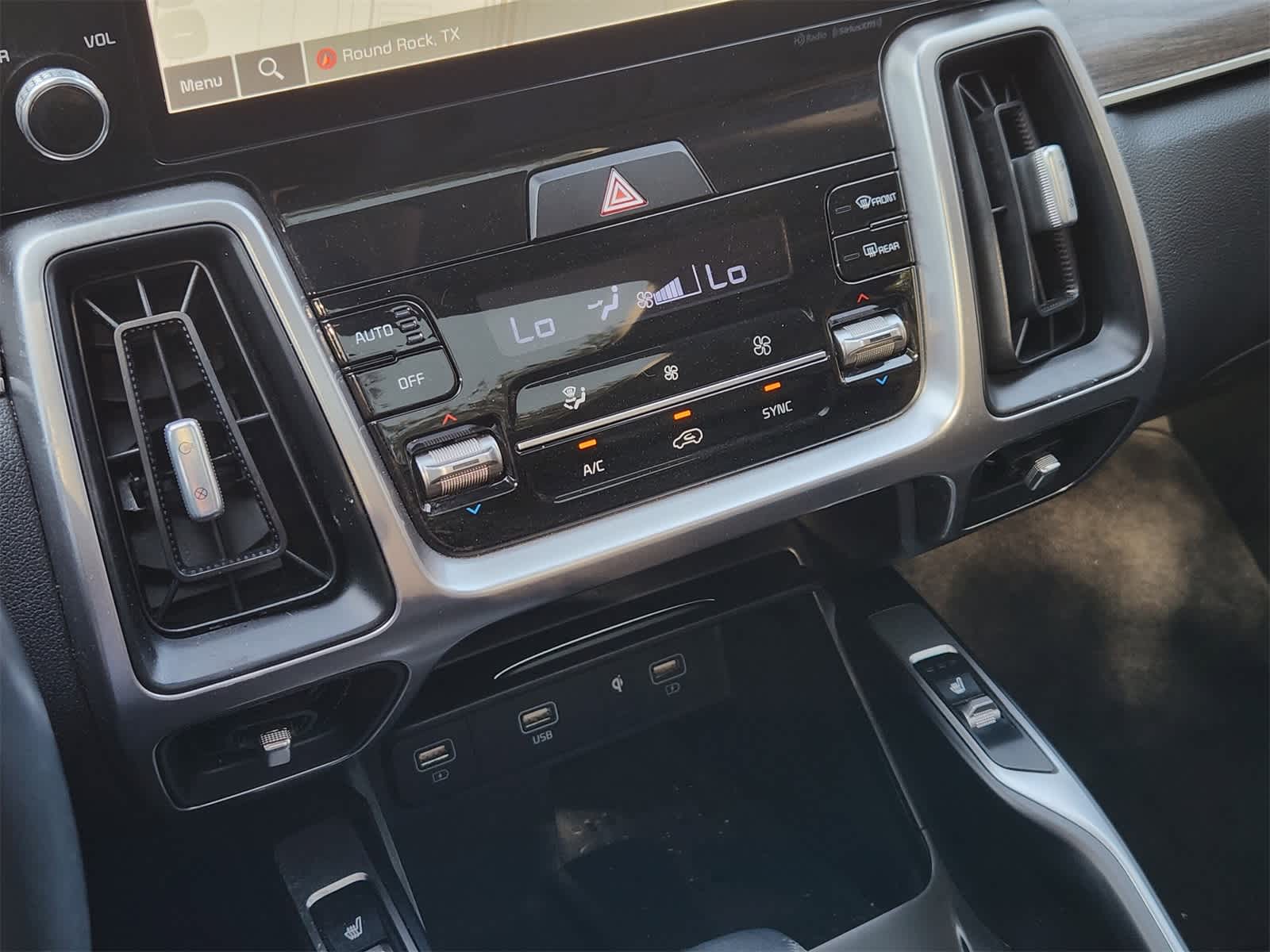 Thumbnail: 2023 Kia Sorento - 19