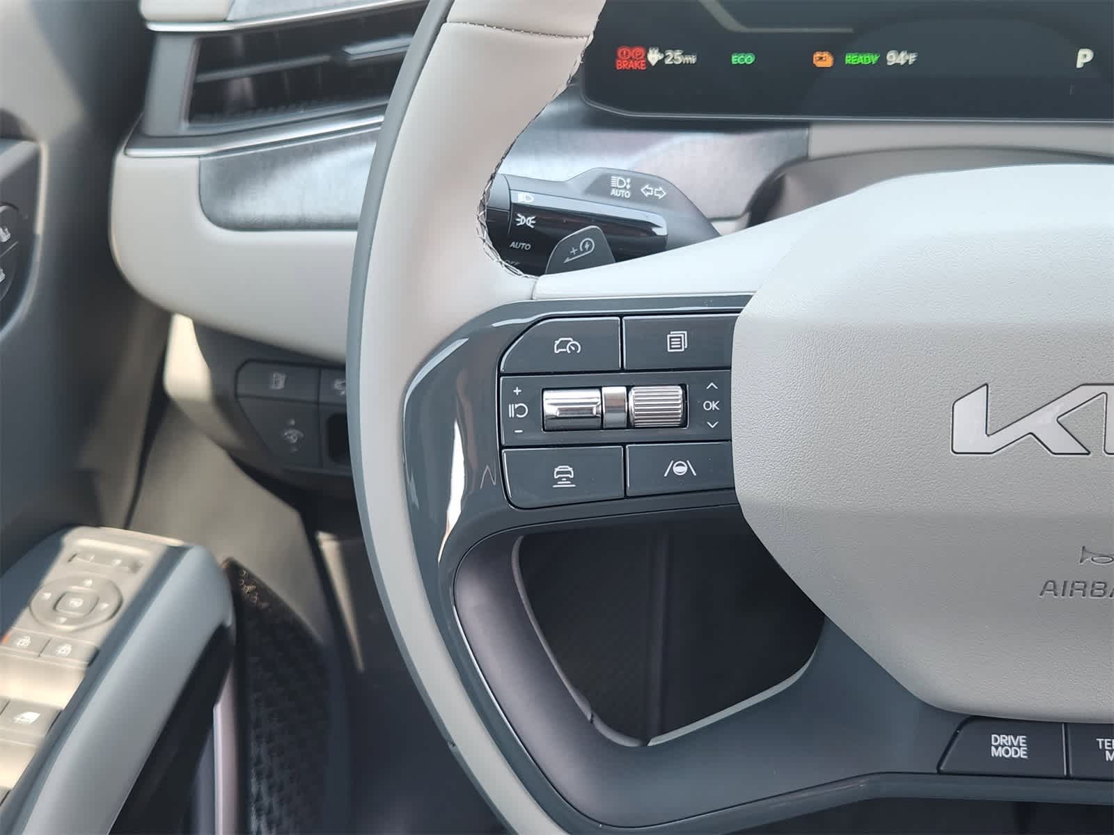 Thumbnail: 2026 Kia EV9 - 25