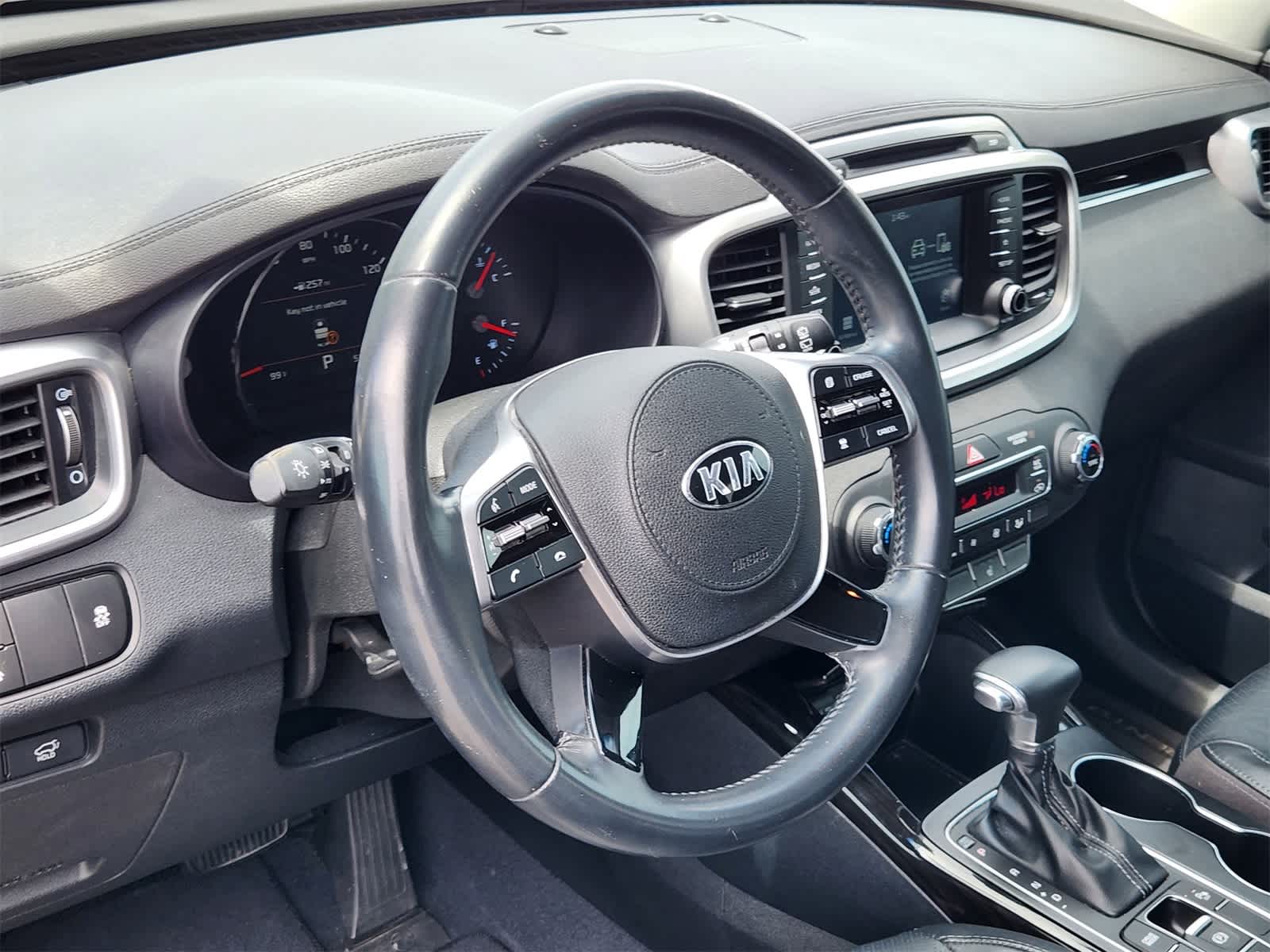 Thumbnail: 2019 Kia Sorento - 2