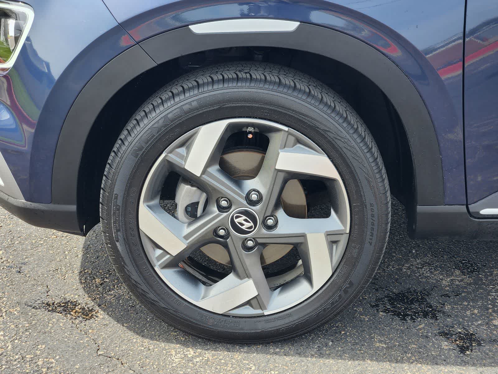 Thumbnail: 2025 Hyundai Venue - 9