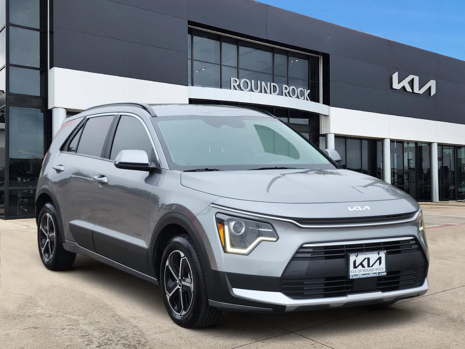 Thumbnail: 2024 Kia Niro - 3