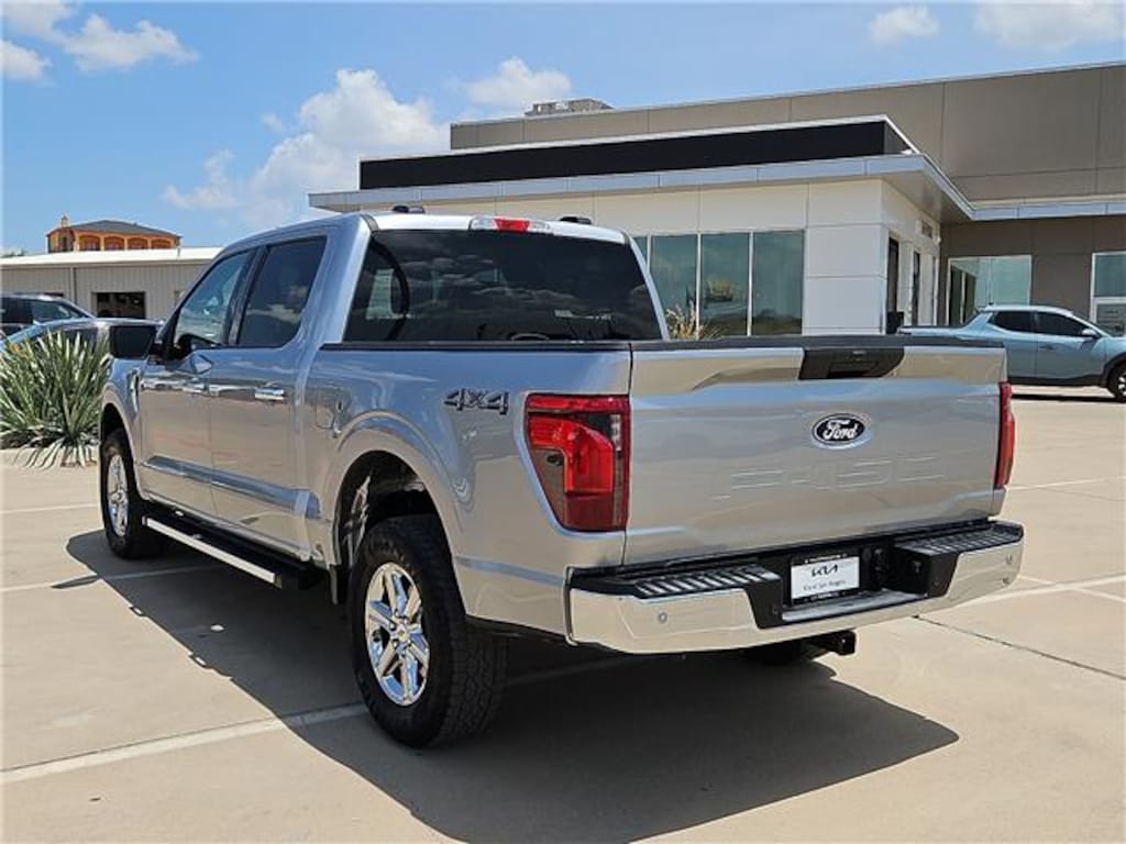 Used 2025 Ford F-150 XLT 4x4 SuperCrew Cab 5.5 ft. box 145 in. WB