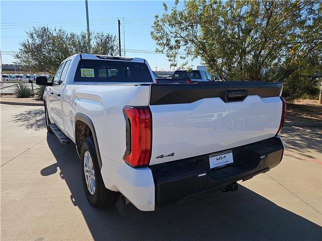 2025 Toyota Tundra SR5 Double Cab photo 2