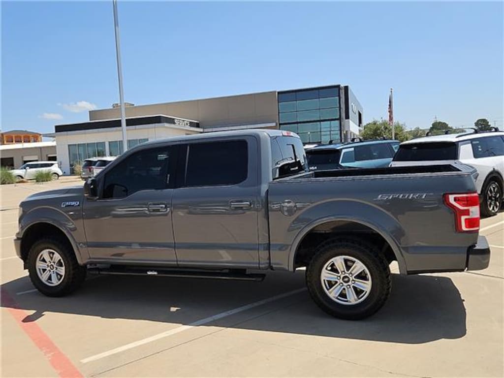 Used 2019 Ford F-150 XLT 4x2 SuperCrew Cab Styleside 5.5 ft. box 145 in
