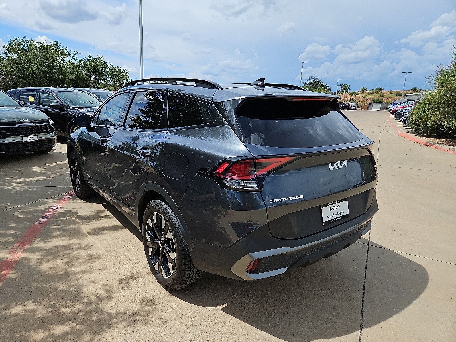 2024 Kia Sportage X-Line photo 3