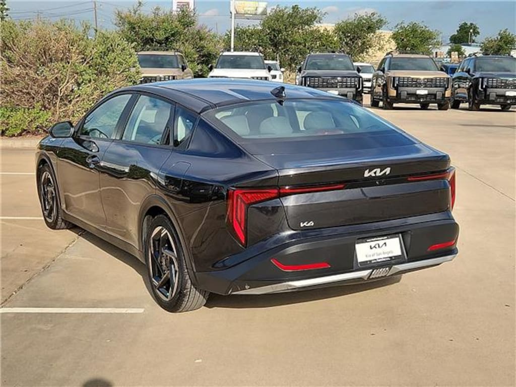 Used 2025 KIA K4 EX (IVT) Sedan