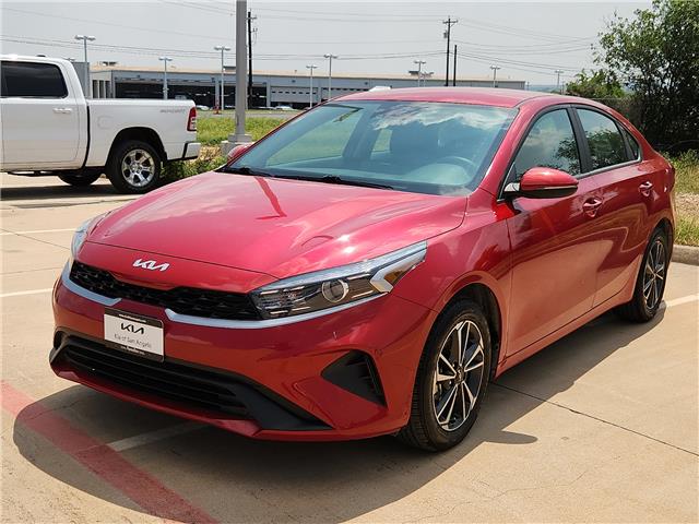 2024 Kia Forte LXS AT's photo